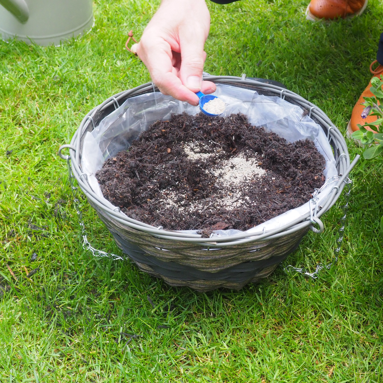 Natural Water Storing Granules  350g